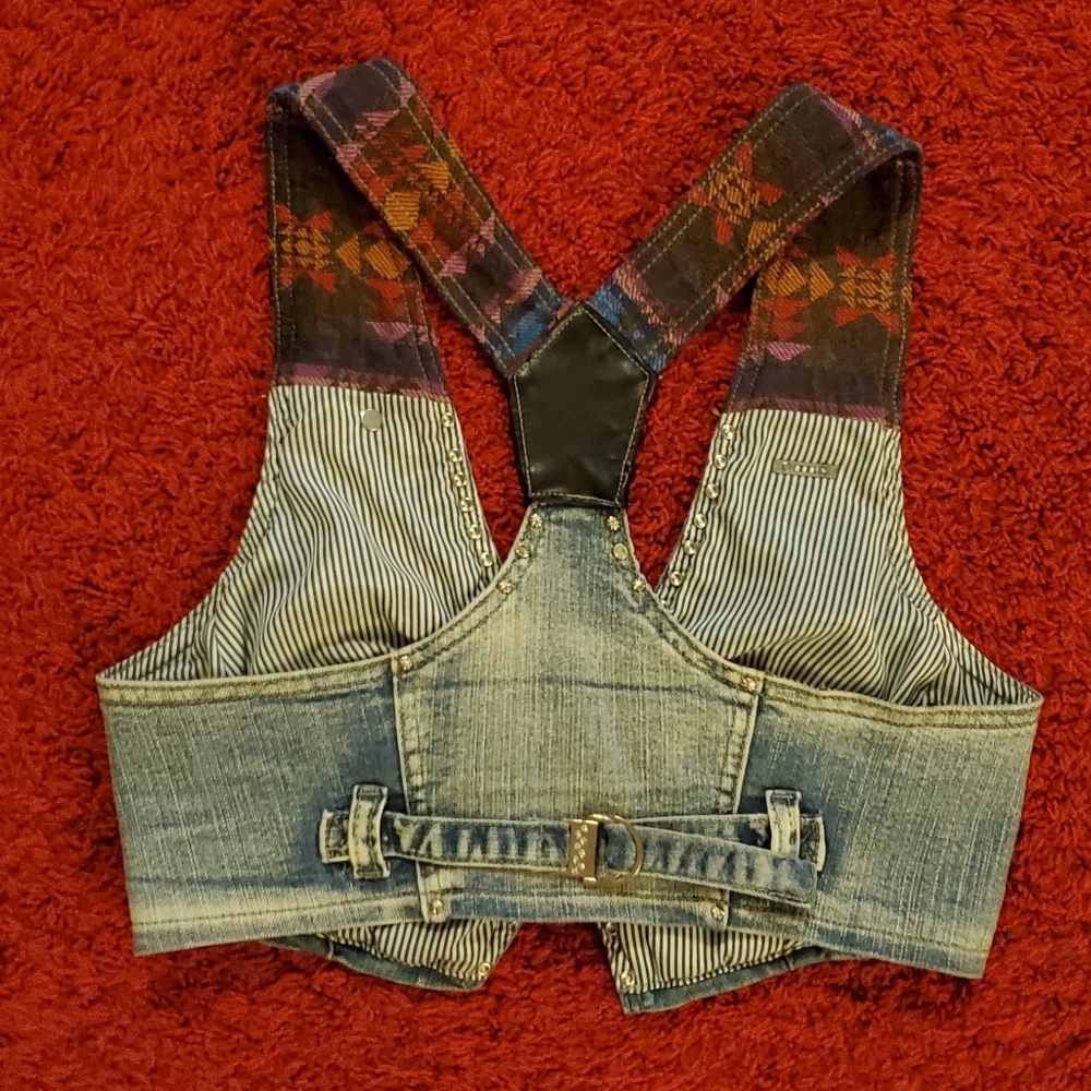 Denim Crop Top - Picture 2 of 6